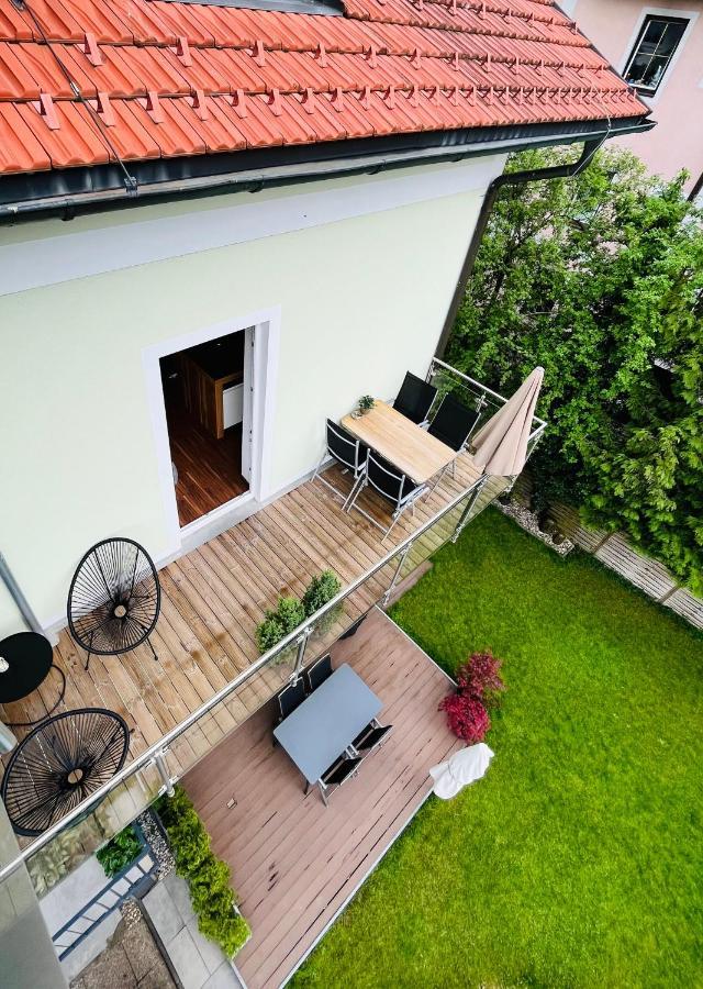 Leo6 Apartamento *