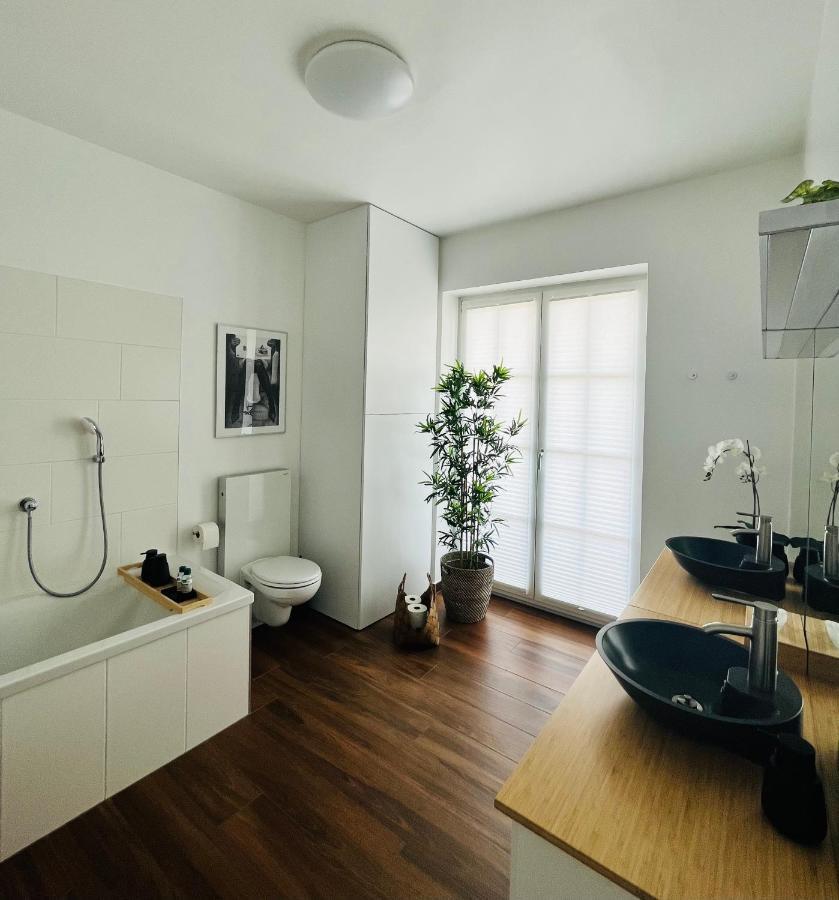 Leo6 Apartamento